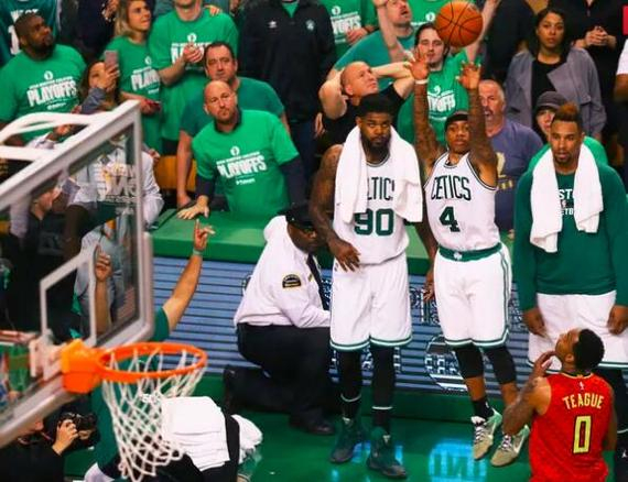 在地平线上 在地平线上